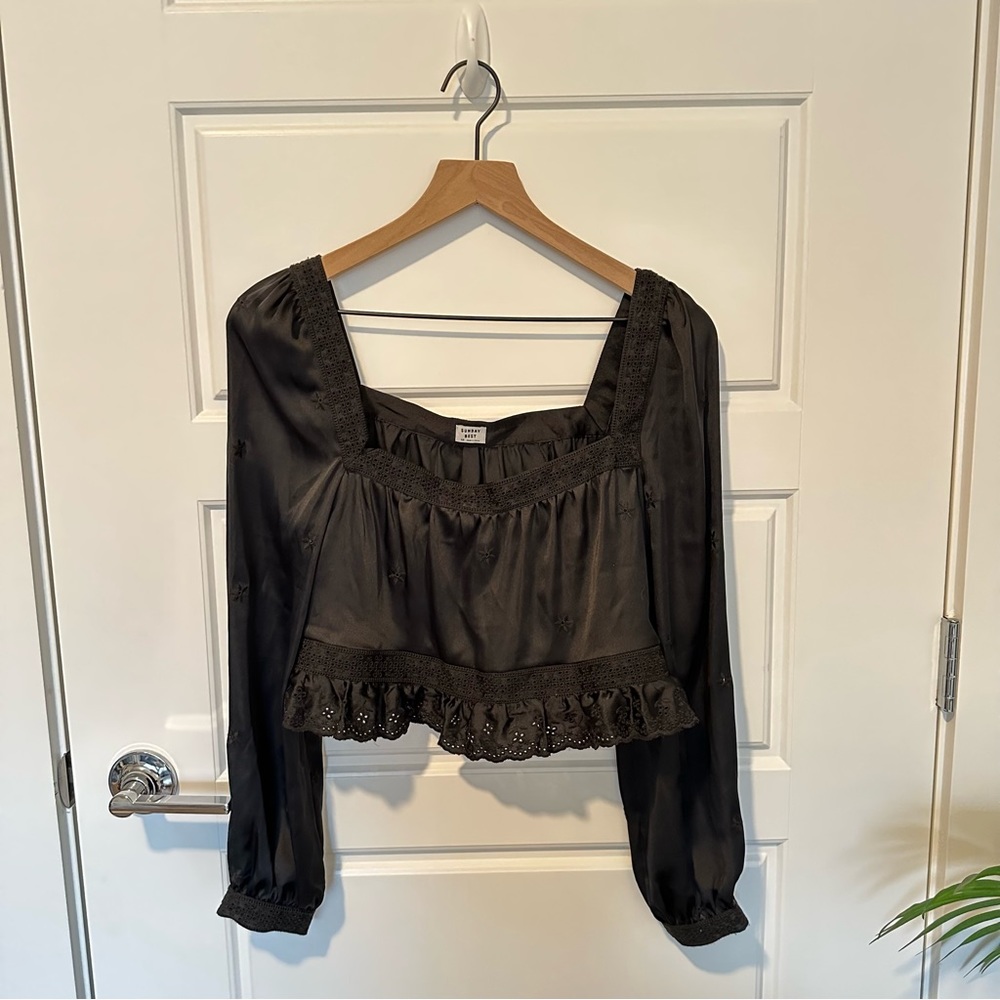 Arizia Sunday Best | Square Neck Long Sleeve Blouse - Black